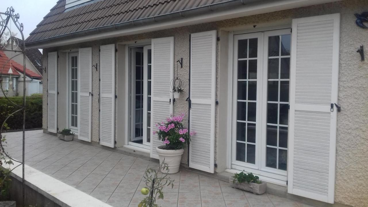 Bed and Breakfast Le Nid Des Mesanges Argentan Exterior foto